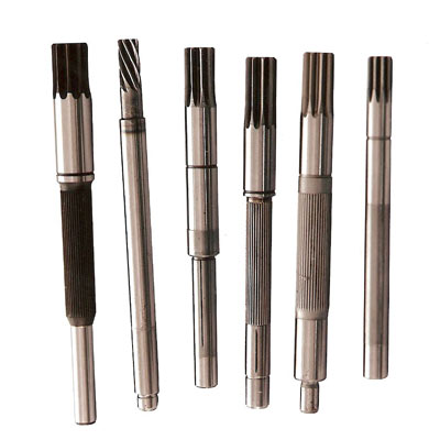 馬達軸、具復雜臺階